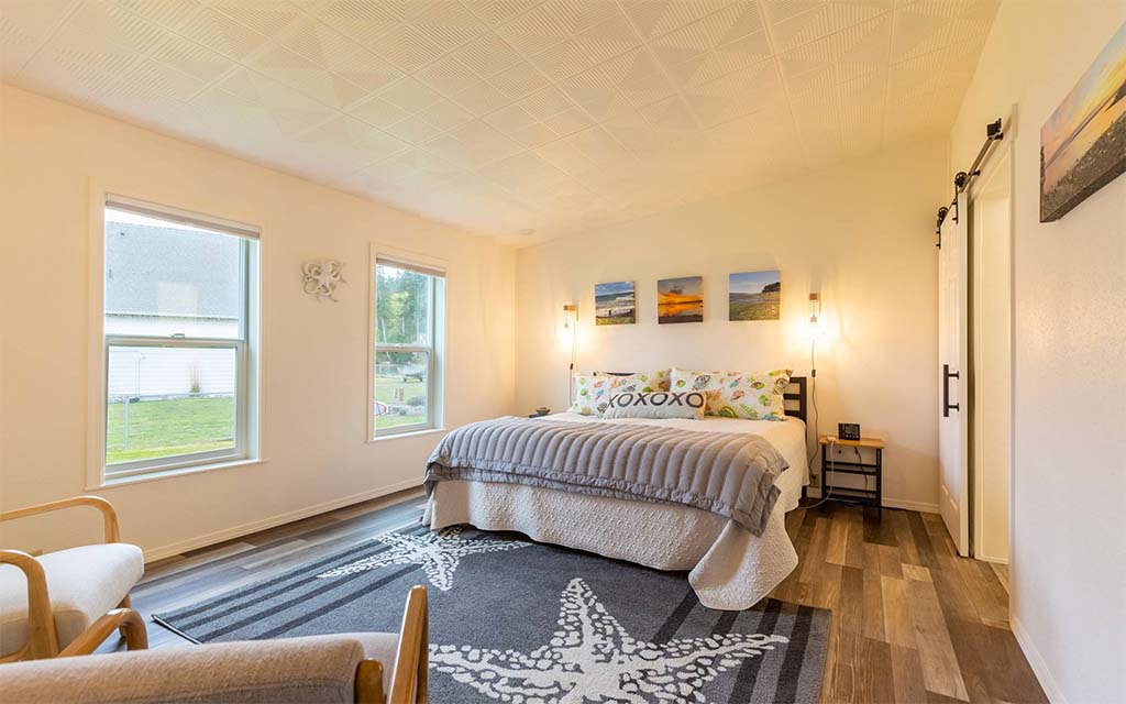Sunny by the Sound Bedroom