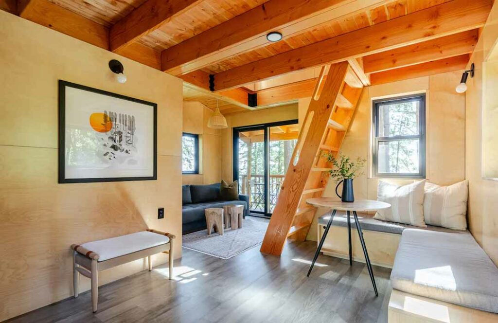 Treehouse Whidbey 02 1024x664